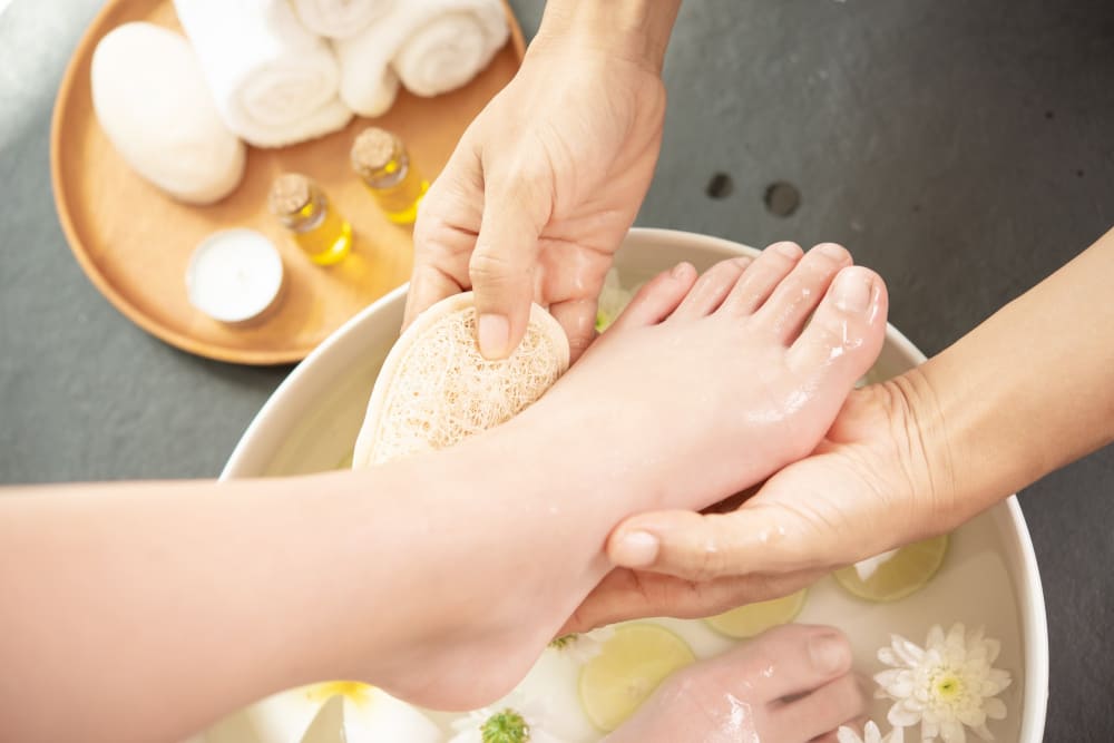 massage bien-être à Pertuis soins des pieds à PErtuis body derma'zen callus peeling yumi feet
